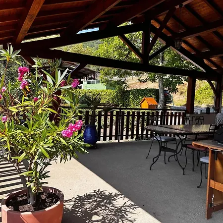 D'etape A L'oree Du Bois Ternand